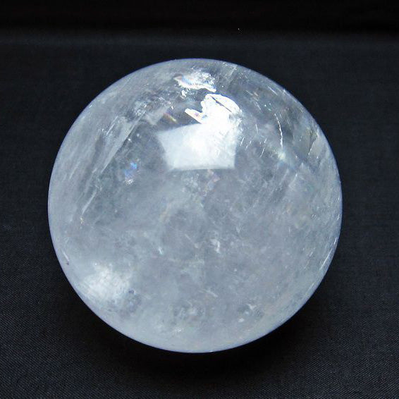 【一点物】超虹入り✨大きな カルサイト スフィア 丸玉 ✩.*˚天然石 楽天市場】カルサイト 丸玉 虹入り 76mm 台座付属 ホワイトカルサイト