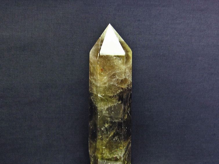 1.3Kg シトリン 六角柱 台座付属 虹入り 一点物 152-1756