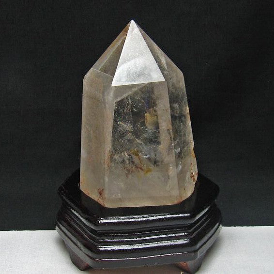 1.4Kg 水晶 六角柱 白水晶 水晶ポイント 虹入り 台座付属 送料無料 一点物 152-224
