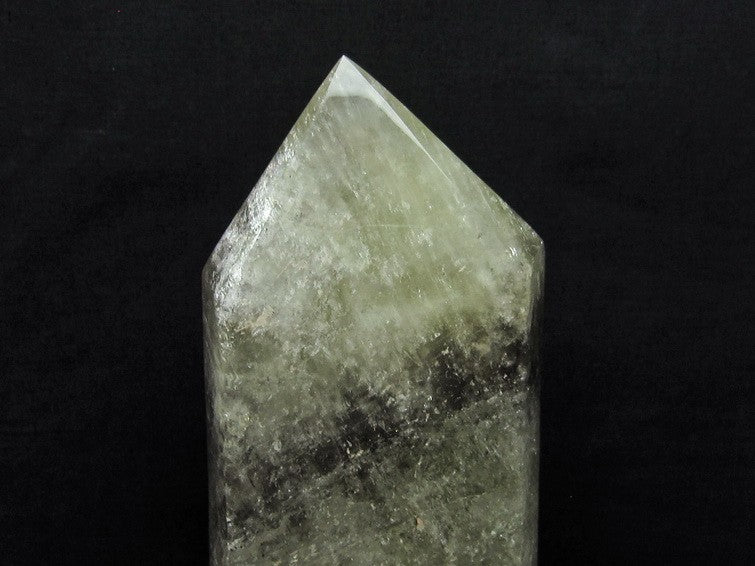 1.6Kg シトリン 六角柱 虹入り 台座付属 一点物 152-348