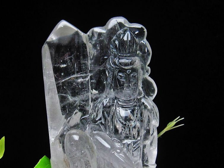1Kg クリスタルクォーツ 水晶 彫刻品 オブジェ 置き物 手彫り観音置物 台座付属 一点物 154-3