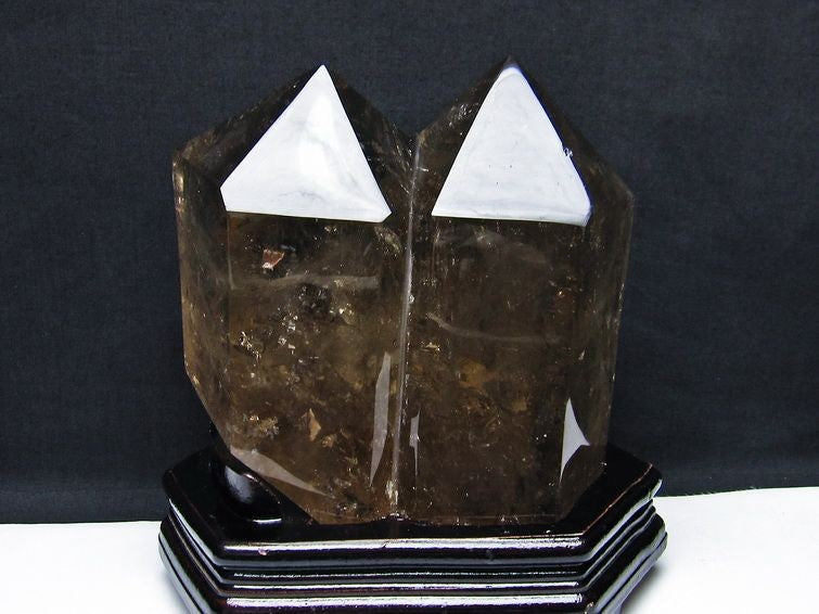 スモーキークォーツ 煙水晶 六角柱 ダブルポイント 虹入り 4.4Kg 台座付属 一点物 162-102