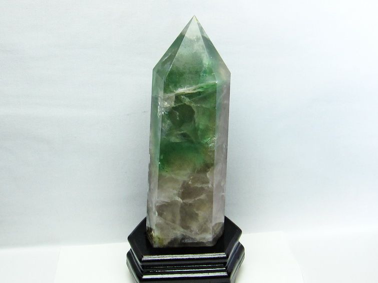 2.3Kg フローライト 原石 蛍石 六角柱 台座付属 一点物 162-209