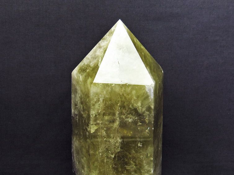 6.7Kg シトリン 六角柱 台座付属 一点物 162-357