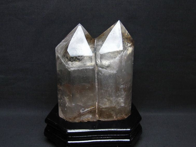 2.4Kg 水晶 六角柱 白水晶 水晶ポイント 台座付属 一点物 162-55
