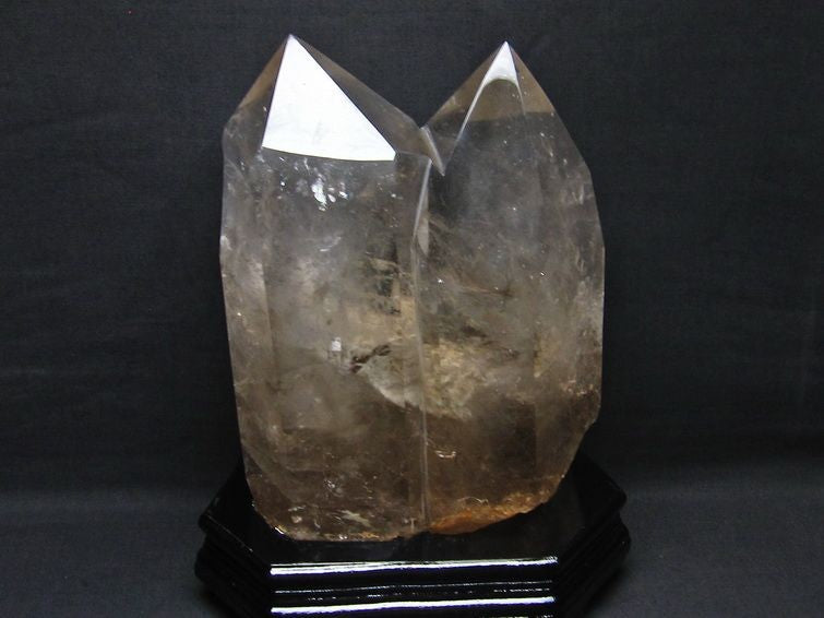 スモーキークォーツ 六角柱 煙水晶 7.1Kg 台座付属 一点物 162-65