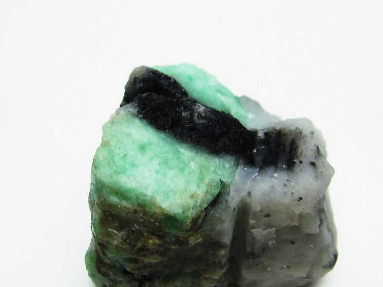 エメラルド 原石 62g 一点物 171-2683