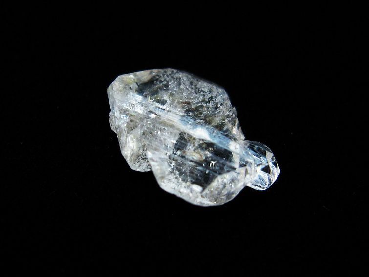 オイルインクォーツ 水晶 原石 石油入り オイルクォーツ 一点物 171-3065
