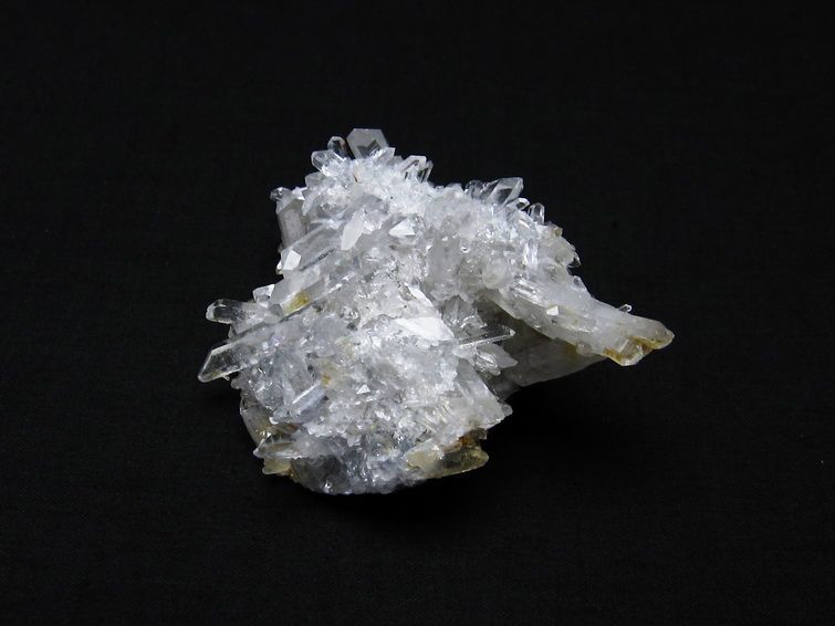 水晶 クラスター 77g 水晶 原石 四川省産 一点物 172-1802