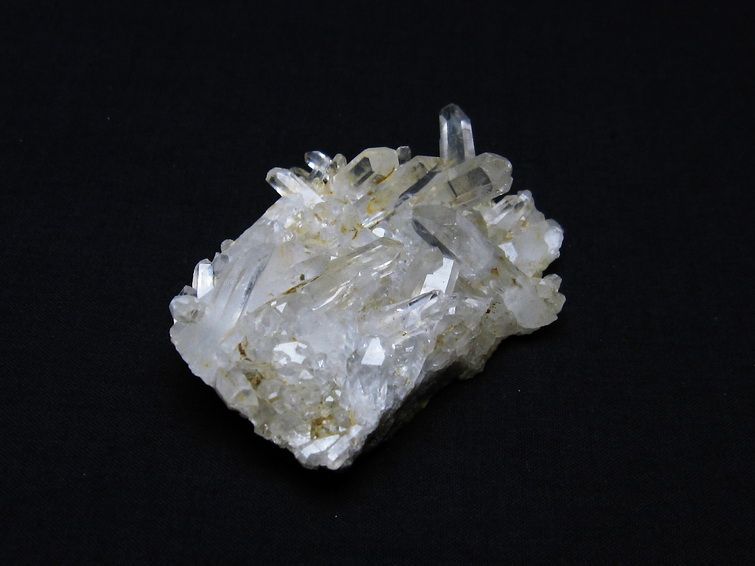 水晶 クラスター 46g 水晶 原石 四川省産 一点物 172-1819