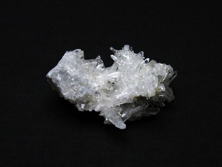 水晶 クラスター 49g 水晶 原石 四川省産 一点物 172-1877