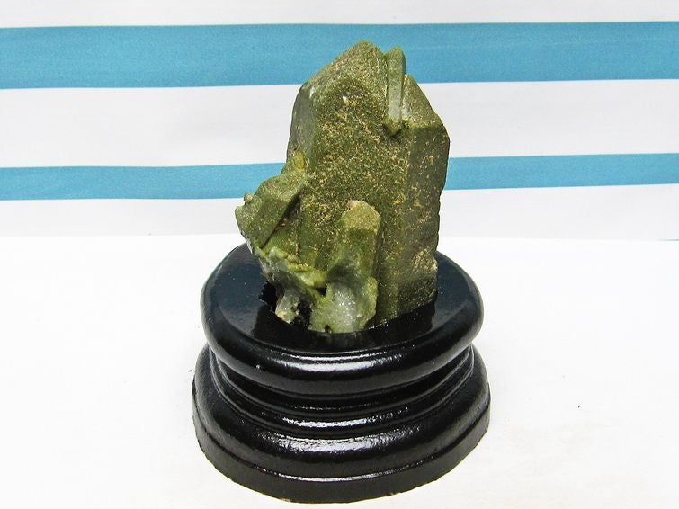 水晶クラスター 176g 天然 原石 アメリカ産 グリーンファントム 一点物 172-41