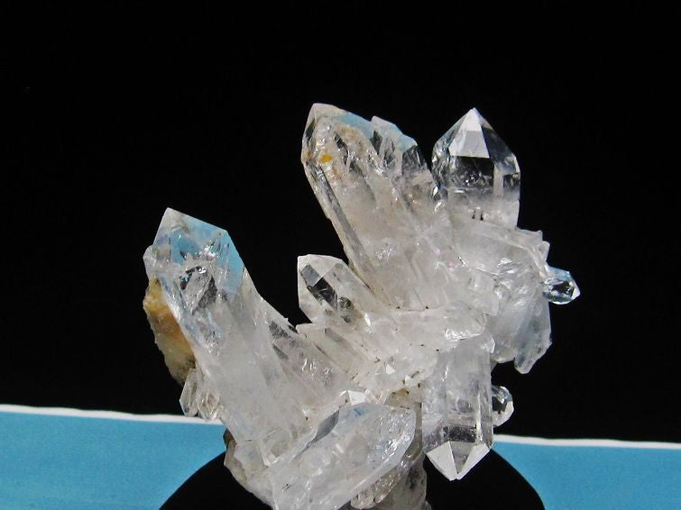 水晶クラスター 131g 天然 原石 アメリカ産 ファーデンクォーツ入り 一点物 172-53