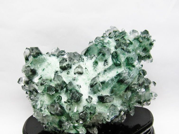 1.7Kg 緑水晶 クラスター 一点物 182-81