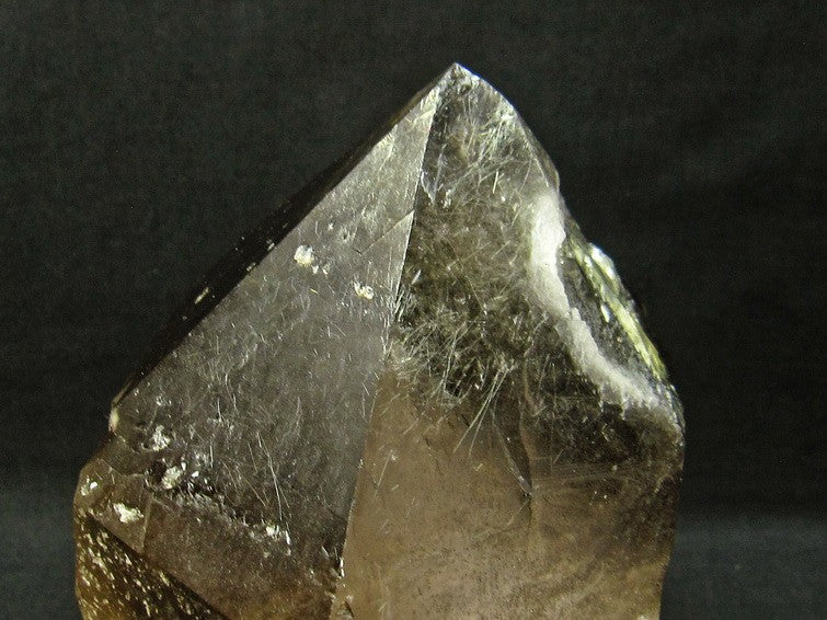 2.6Kg スモーキークォーツ 煙水晶 原石 虹入り ルチルクォーツ入り 台座付属 一点物 191-65