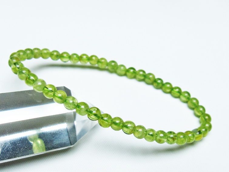 ペリドット ブレスレット 4mm 一点物 メール便可 [M便 1/10] 111-45113
