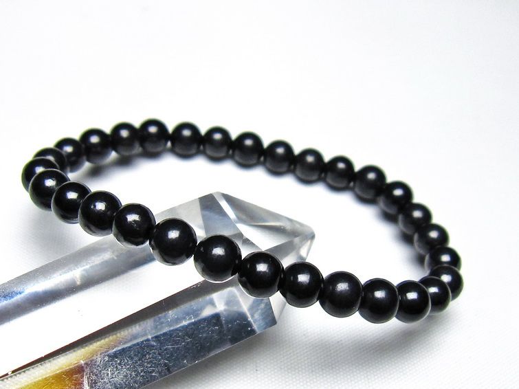 シュンガイト ブレスレット 6mm 一点物 メール便可 111-49637