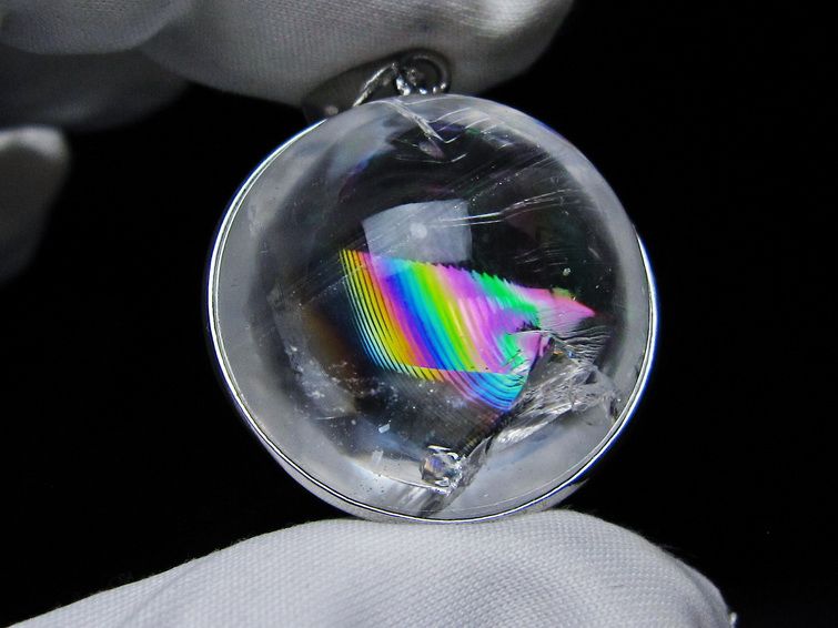 アイリスクォーツ 水晶 ペンダント 虹入り 一点物 112-12402