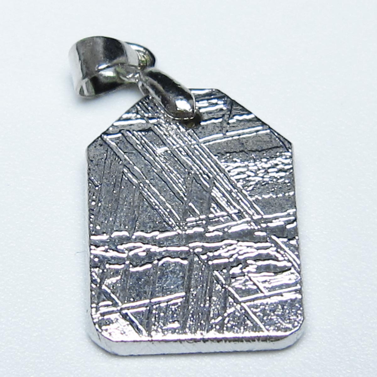 ギベオン ペンダント 隕石 メテオライト 一点物 メール便可 112-13409