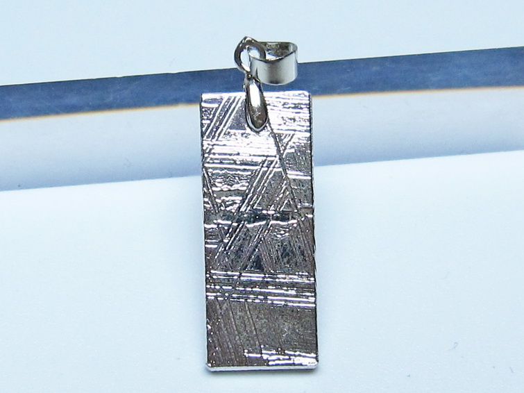 ギベオン ペンダント 隕石 メテオライト 一点物 メール便可 112-13425 【sold out】