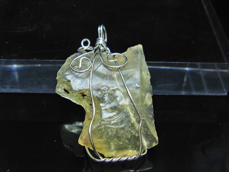 リビアングラス ペンダント 一点物 メール便可 112-13798