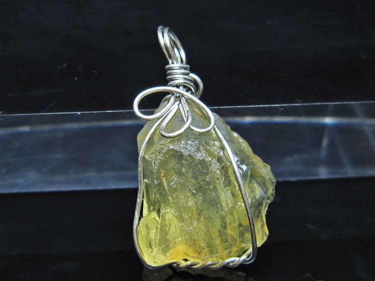 リビアングラス ペンダント 一点物 メール便可 112-13828