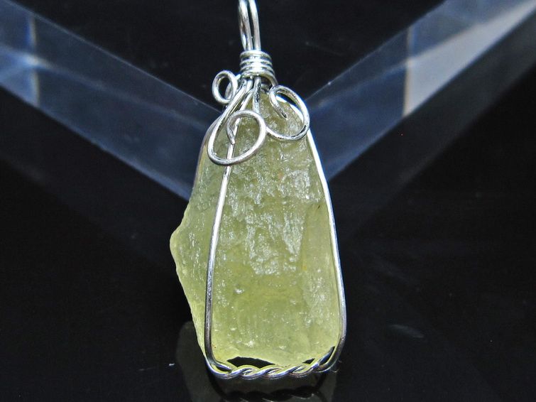 リビアングラス ペンダント 一点物 メール便可 112-13833