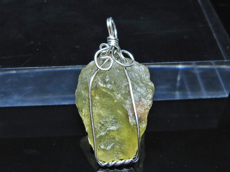 リビアングラス ペンダント 一点物 メール便可 112-13841