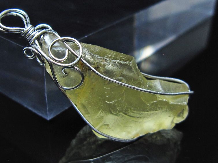 リビアングラス ペンダント 一点物 メール便可 112-13844