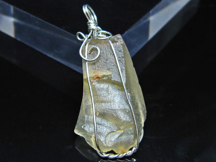 リビアングラス ペンダント 一点物 メール便可 112-13848