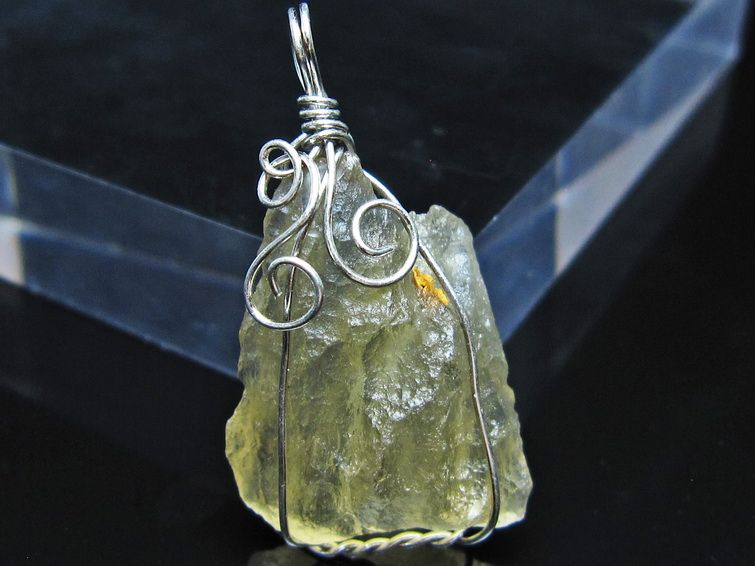 リビアングラス ペンダント 一点物 メール便可 112-13869