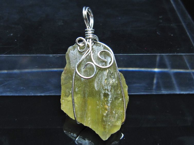 リビアングラス ペンダント 一点物 メール便可 112-13876