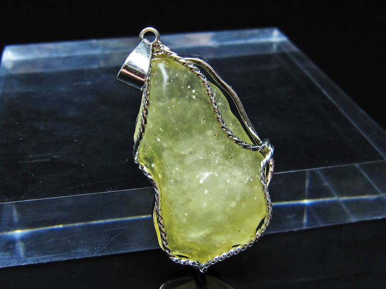 リビアングラス ペンダント 一点物 112-13885