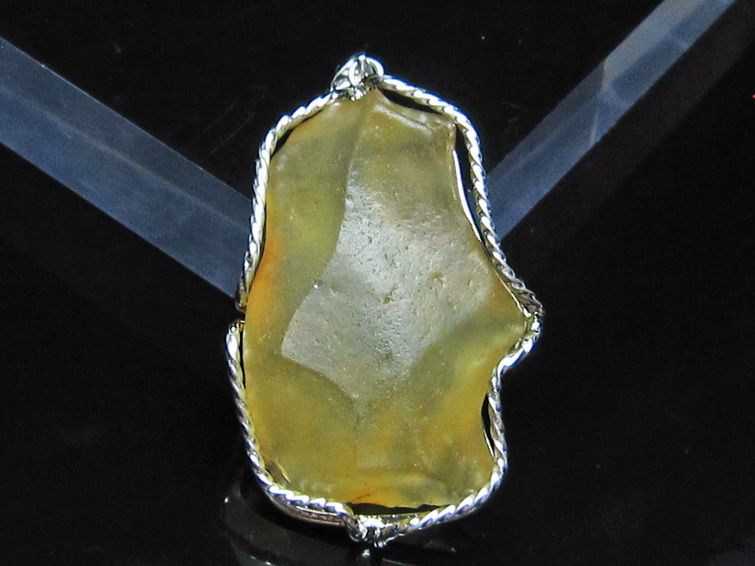 リビアングラス ペンダント 一点物 112-13888