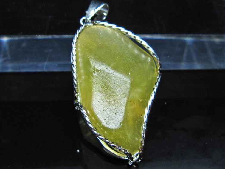 リビアングラス ペンダント 一点物 112-13891