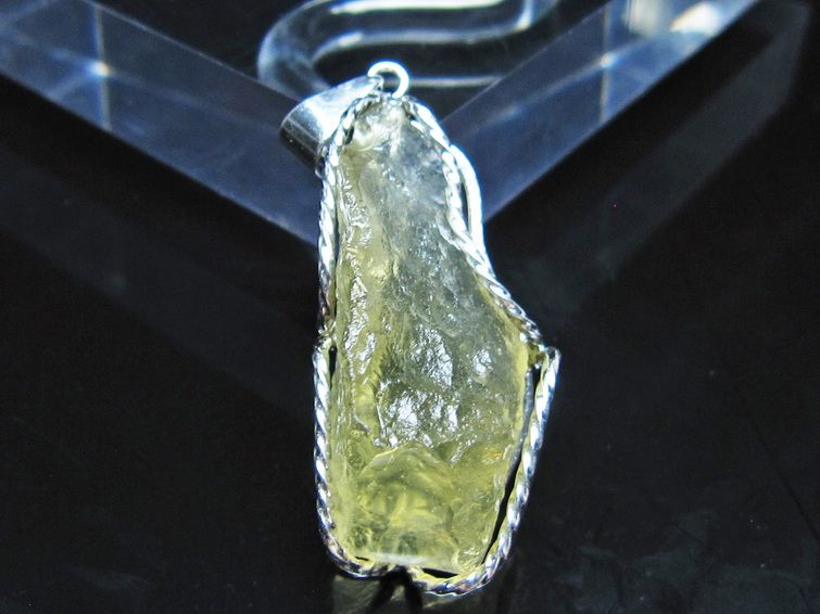 リビアングラス ペンダント 一点物 112-13935