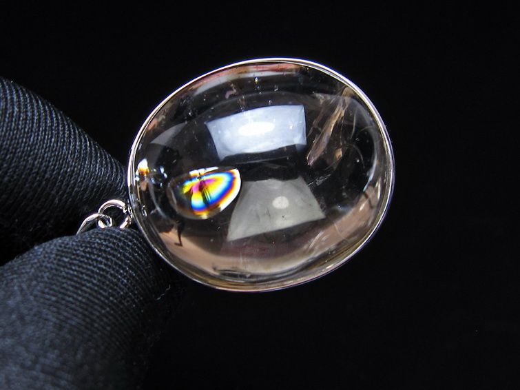 アイリスクォーツ 水晶 ペンダント 虹入り メール便可 一点物 112-14100