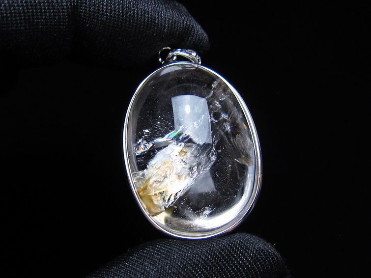 アイリスクォーツ 水晶 ペンダント 虹入り メール便可 一点物 112-14102