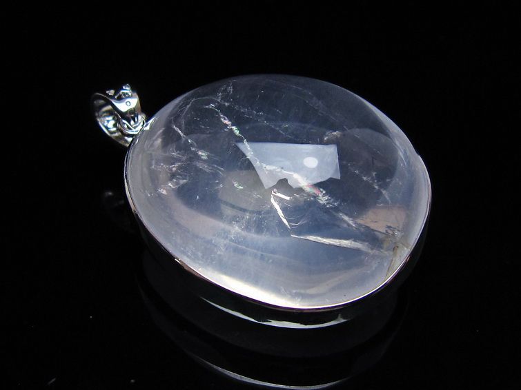 ミルキークォーツ ペンダント 虹入り メール便可 一点物 112-14105