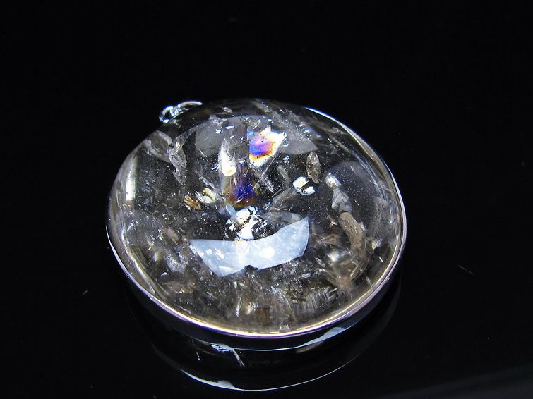 アイリスクォーツ 水晶 ペンダント 虹入り メール便可 一点物 112-14108