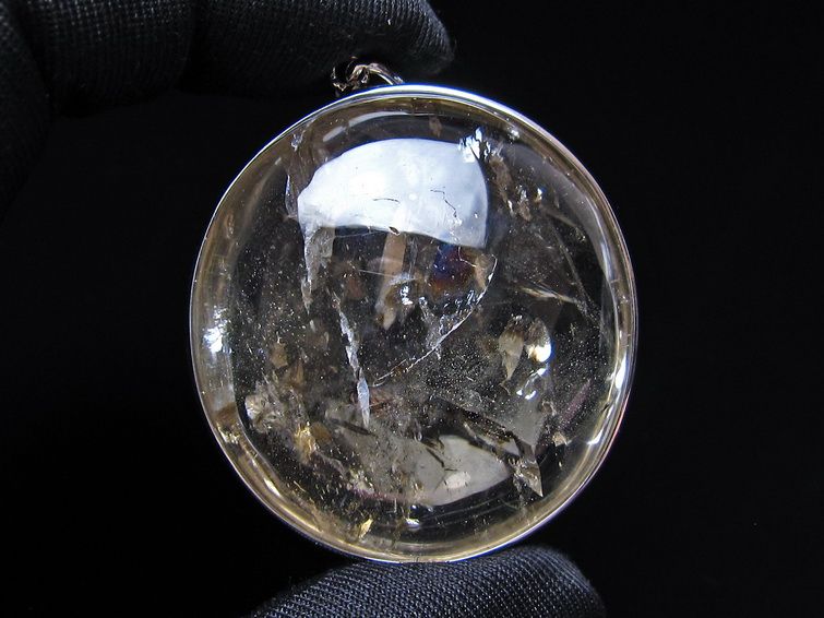 アイリスクォーツ 水晶 ペンダント 虹入り メール便可 一点物 112-14108
