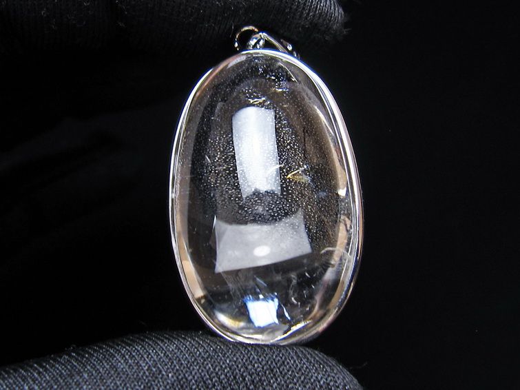 アイリスクォーツ 水晶 ペンダント 虹入り メール便可 一点物 112-14117