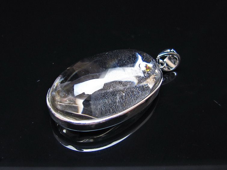 アイリスクォーツ 水晶 ペンダント 虹入り メール便可 一点物 112-14117
