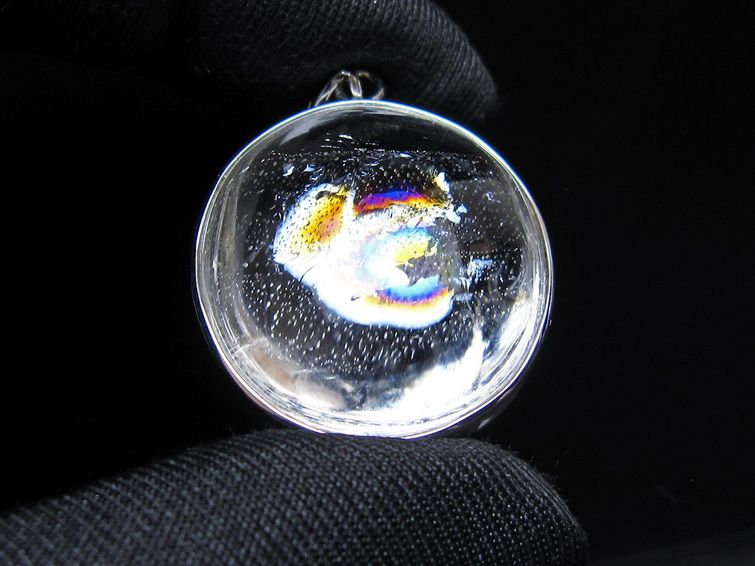 アイリスクォーツ 水晶 ペンダント 虹入り メール便可 一点物 112-14125