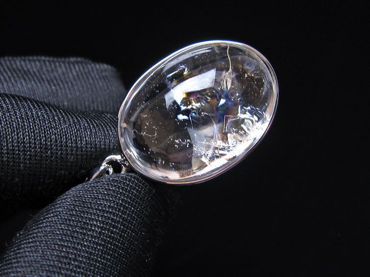 アイリスクォーツ 水晶 ペンダント 虹入り メール便可 一点物 112-14128