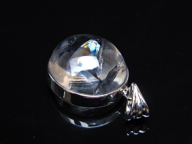 アイリスクォーツ 水晶 ペンダント 虹入り メール便可 一点物 112-14129