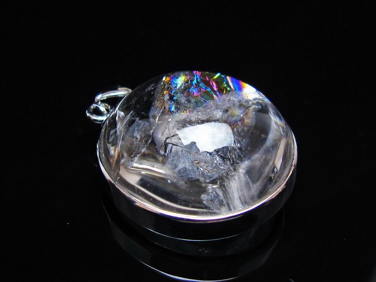 アイリスクォーツ 水晶 ペンダント 虹入り メール便可 一点物 112-14134