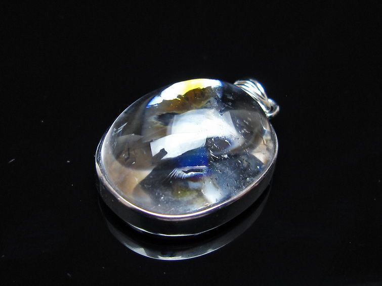 アイリスクォーツ 水晶 ペンダント 虹入り メール便可 一点物 112-14135