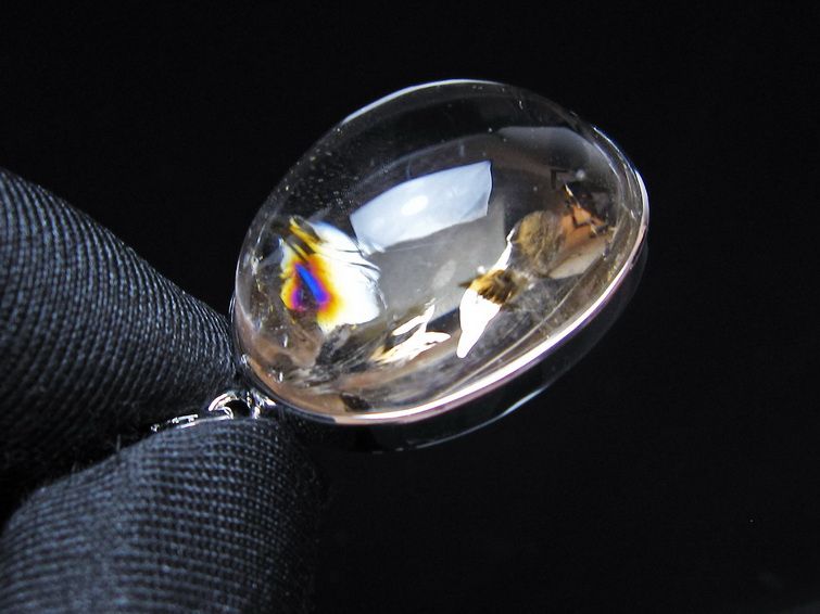 アイリスクォーツ 水晶 ペンダント 虹入り メール便可 一点物 112-14136