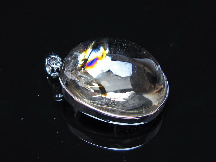 アイリスクォーツ 水晶 ペンダント 虹入り メール便可 一点物 112-14136
